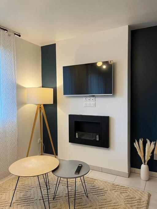 Ferienwohnung Petit Cocon En Hyper-Centre Reims Exterior foto