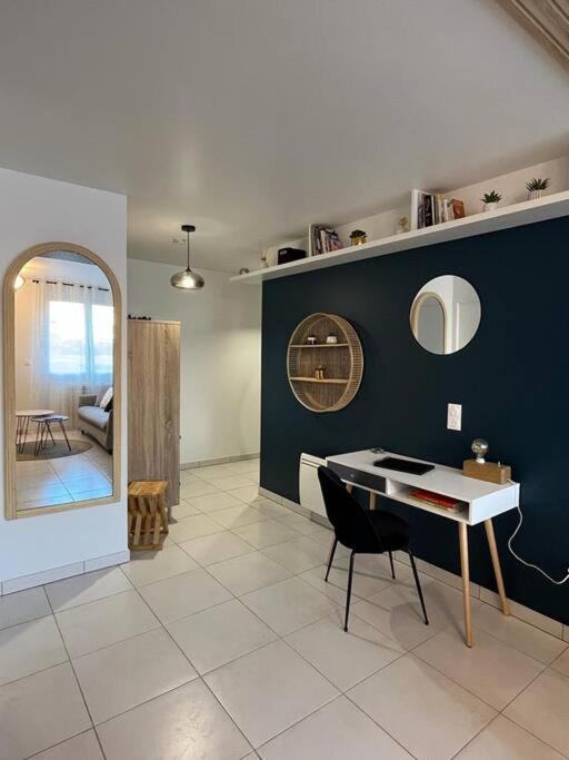 Ferienwohnung Petit Cocon En Hyper-Centre Reims Exterior foto